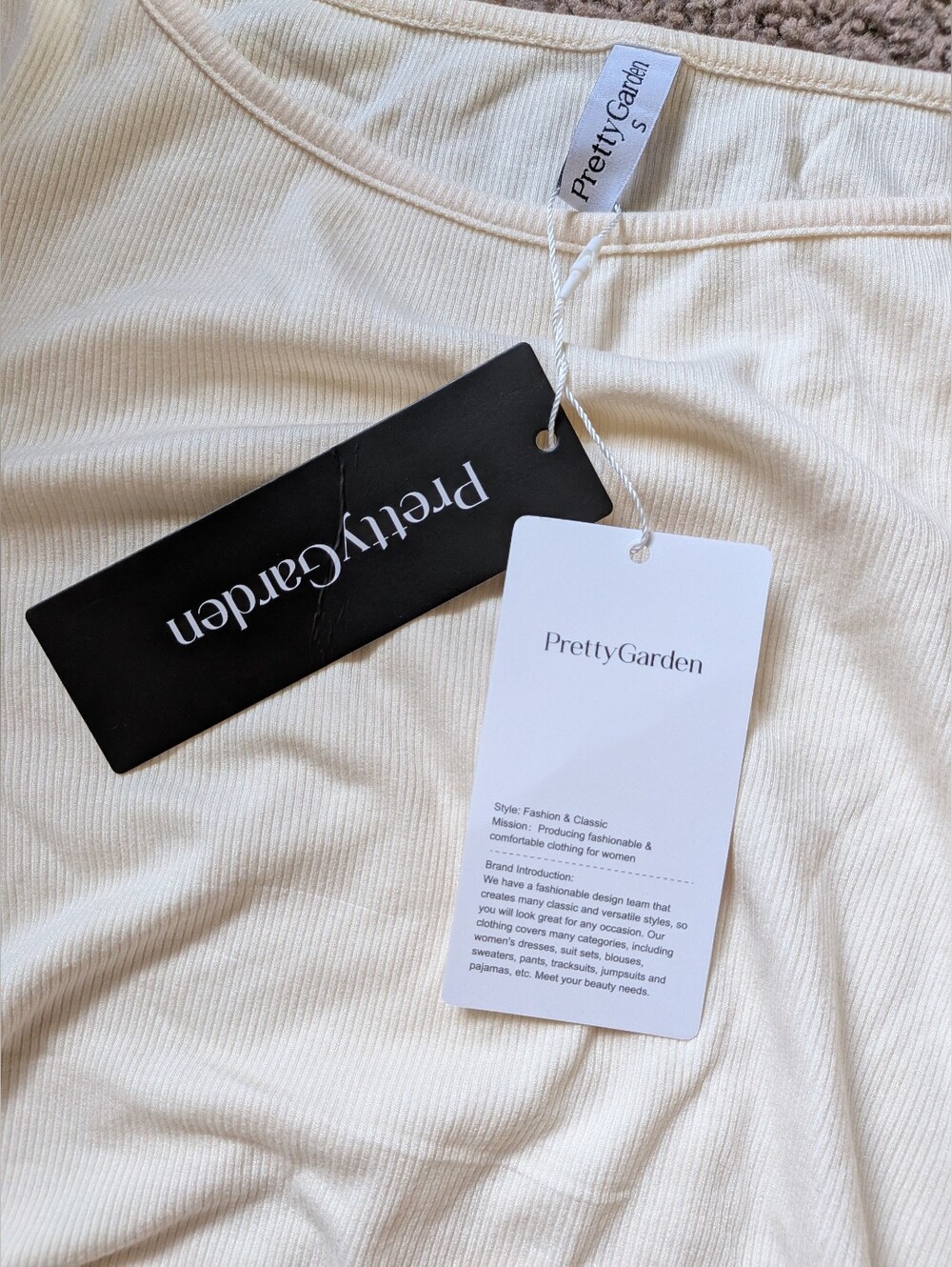 NWT PrettyGarden Cream Ribbed Ruched Tee - Picture 4 of 5